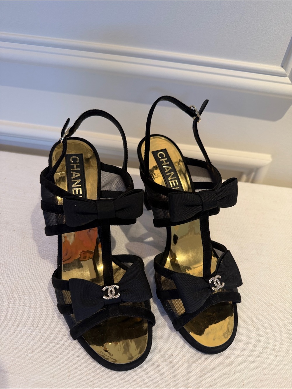 CHANEL Black Bow Slingback Heeled Sandals with CC Accent